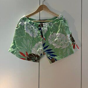 Chubbies, RARE Original (5.5” inseam) Bahamamama floral short. XL